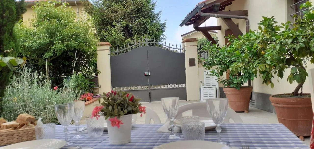 Hébergement de vacances Villa Rustico Degli Ulivi à Vallecchia